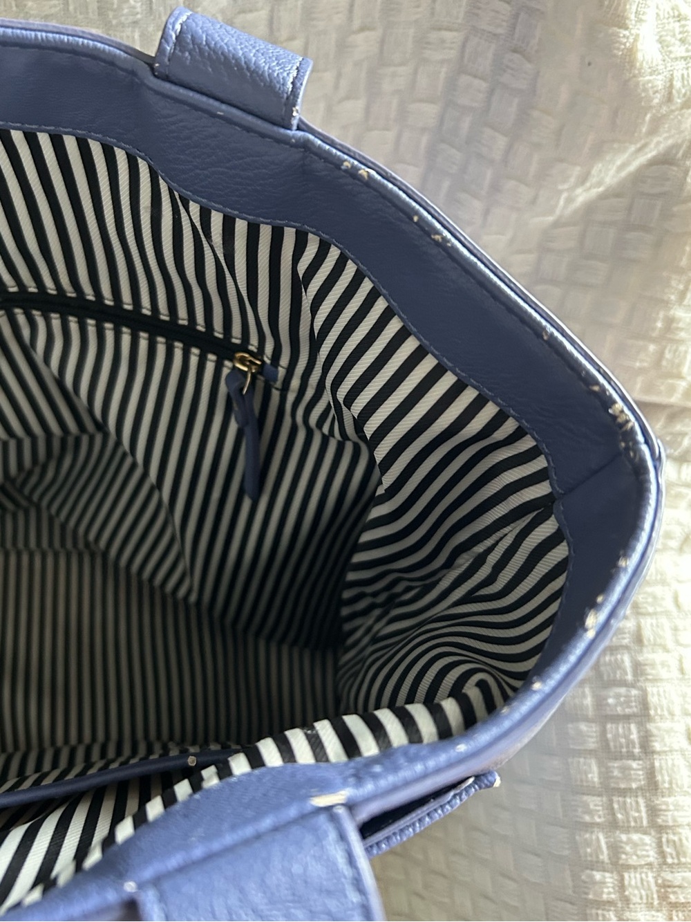 Kate Spade New York Lita Street Scallop Andrea Tote DISCOUNTED FOR WEAR - Picture 12 of 15